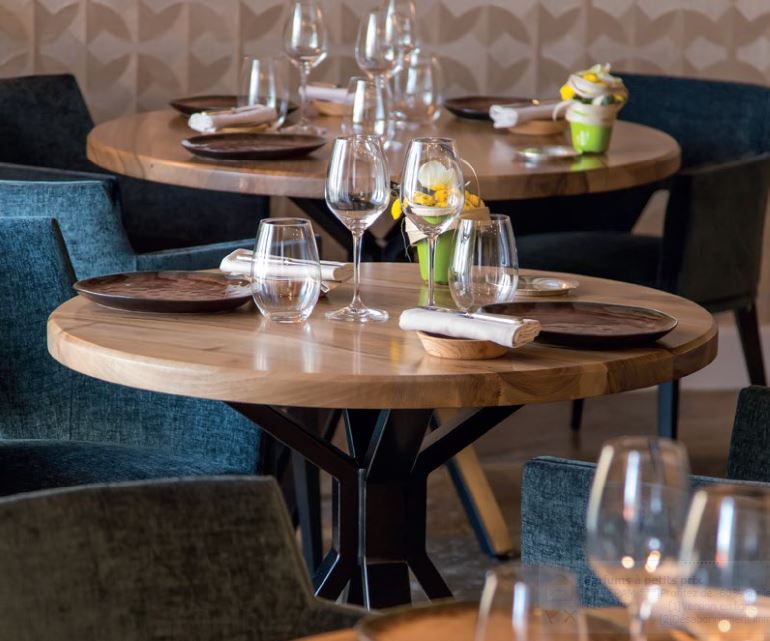Nicolas Isnard, chef du restaurant l&rsquo;Auberge de la Charme* - Prenois