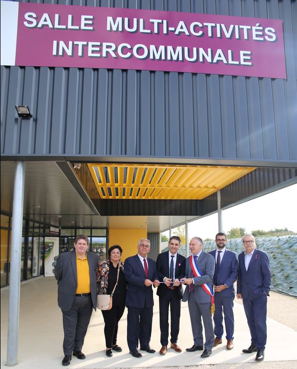 Saulon-La-Chapelle inaugure la salle multi-activit&eacute;s intercommunale.