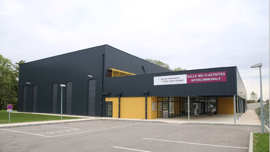 Saulon-La-Chapelle inaugure sa nouvelle salle multi-activit&eacute;s intercommunale.