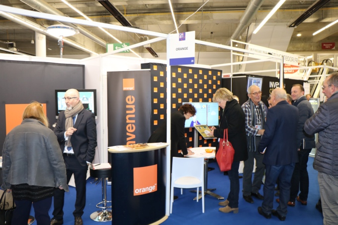Salon Cit&eacute; 21 - Orange