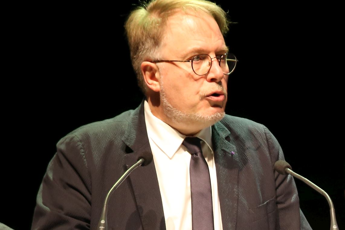 Thierry Falconnet, maire de Chen&ocirc;ve 