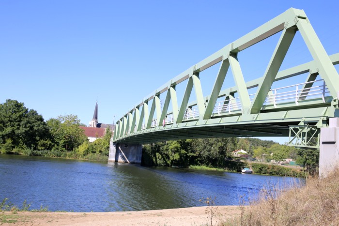 Le Pont &laquo; Camille BAUDRY &raquo; de Lamarche-sur-Sa&ocirc;ne