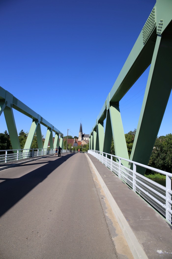 Le Pont Camille BAUDRY de Lamarche-sur-Sa&ocirc;ne