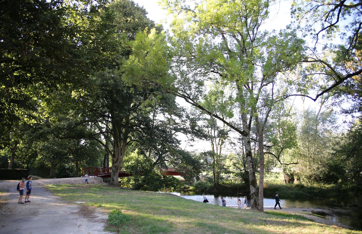 Is-sur-Tille inaugure l'esplanade des capucins