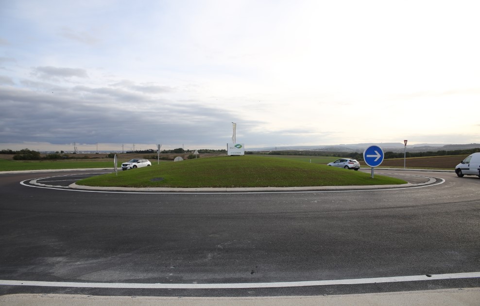 L'am&eacute;nagement du rond-point d'Asni&egrave;res-l&egrave;s-Dijon : tout un symbole !