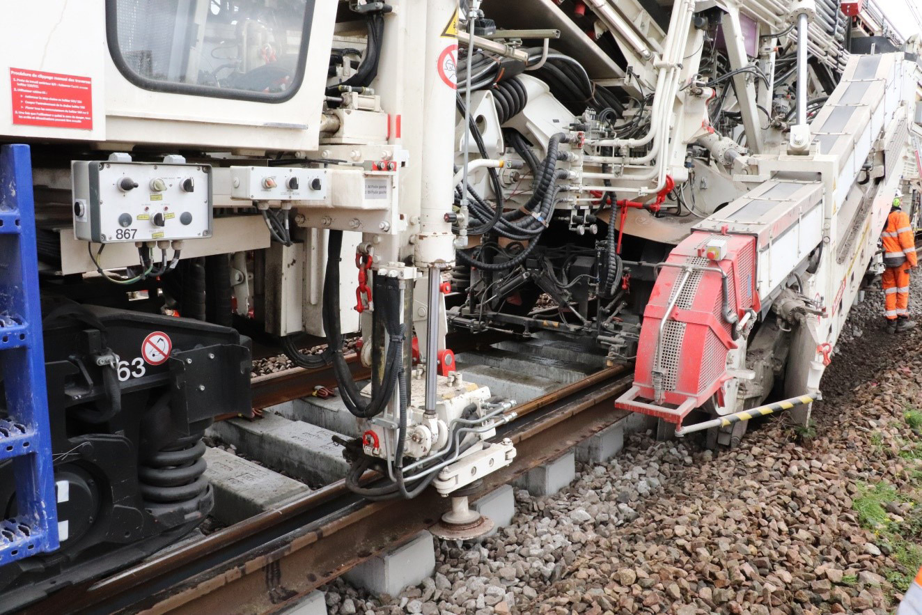 SNCF : Des travaux de grande ampleur r&eacute;alis&eacute;s en urgence sur la ligne paris-dijon