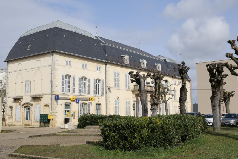 Signature du contrat 100% C&ocirc;te-d'Or avec la commune de Brazey-en-Plaine mardi 16 mars.