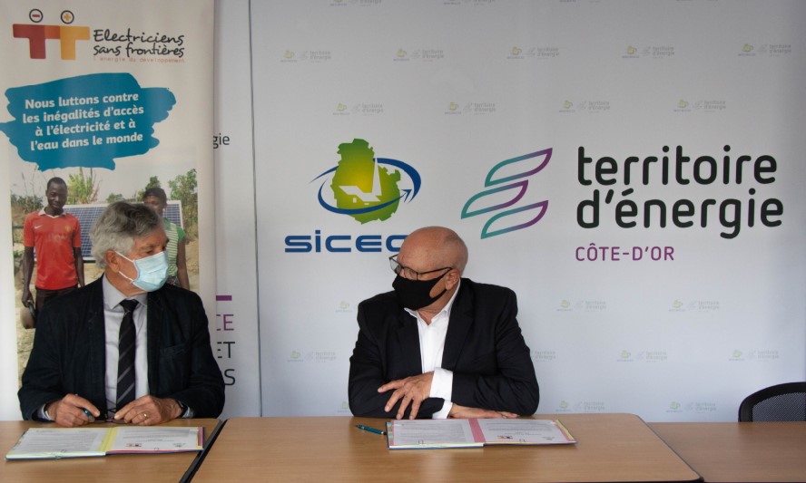 SICECO et &Eacute;LECTRICIENS SANS FRONTI&Egrave;RES : de l'&eacute;nergie solidaire