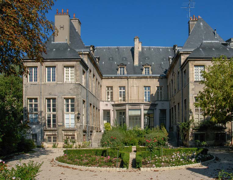 H&Ocirc;TEL BOUCHU D&rsquo;ESTERNO