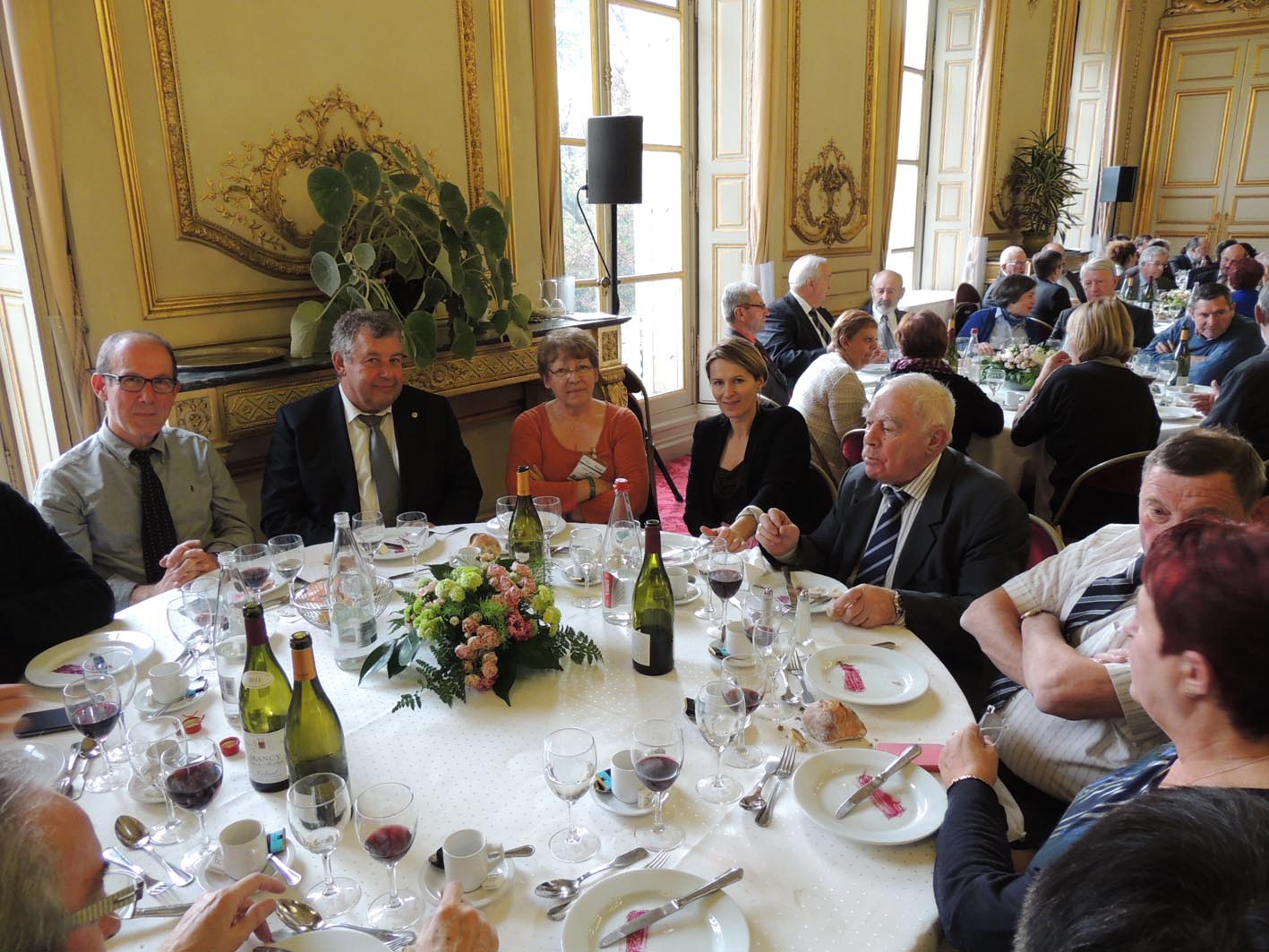 Les sénateurs de la Côte-d'Or reçoivent leurs pairs