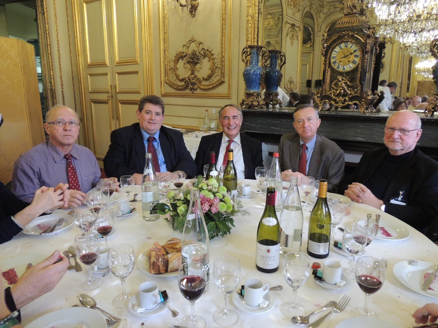 Les sénateurs de la Côte-d'Or reçoivent leurs pairs