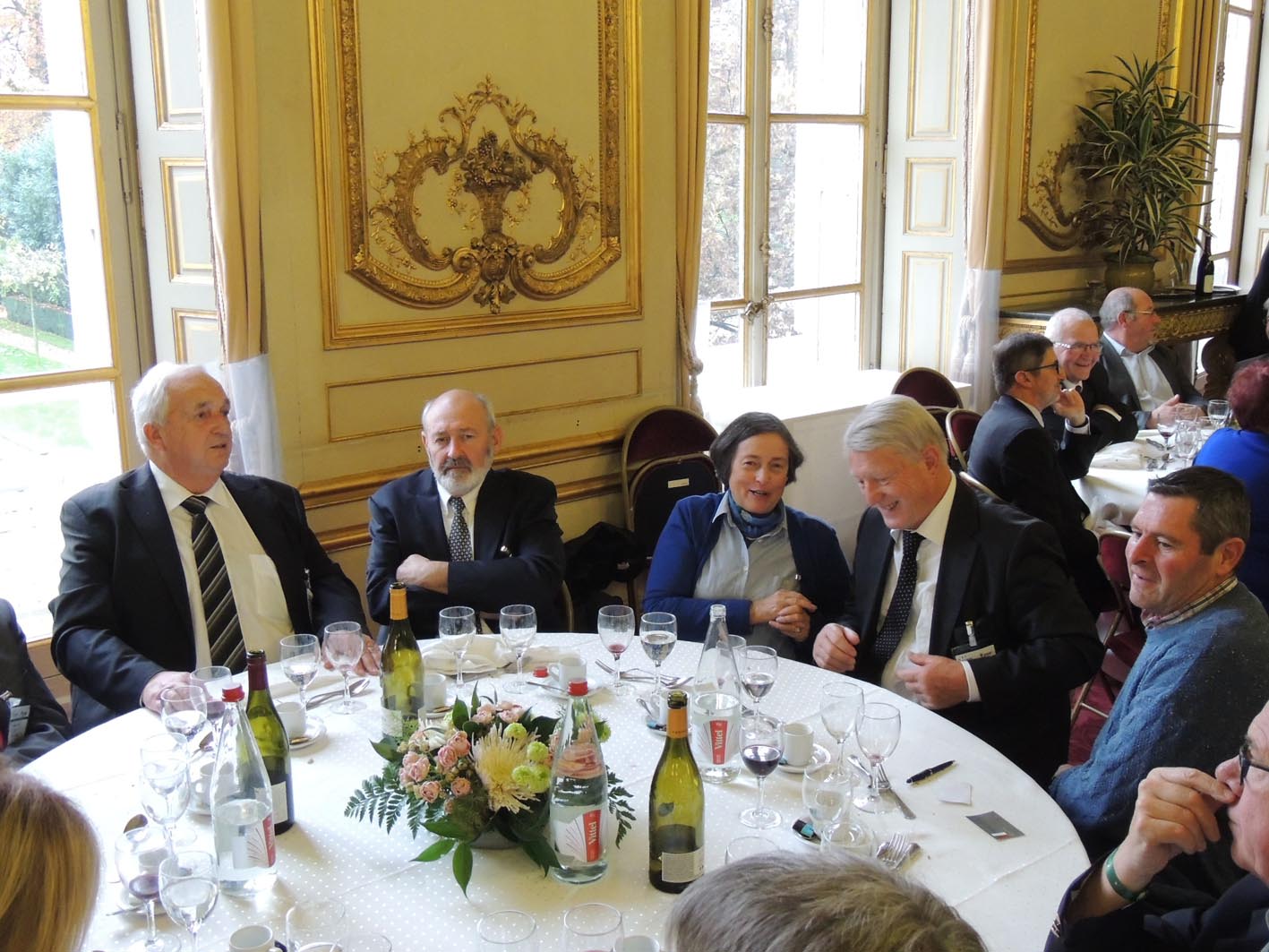 Les sénateurs de la Côte-d'Or reçoivent leurs pairs