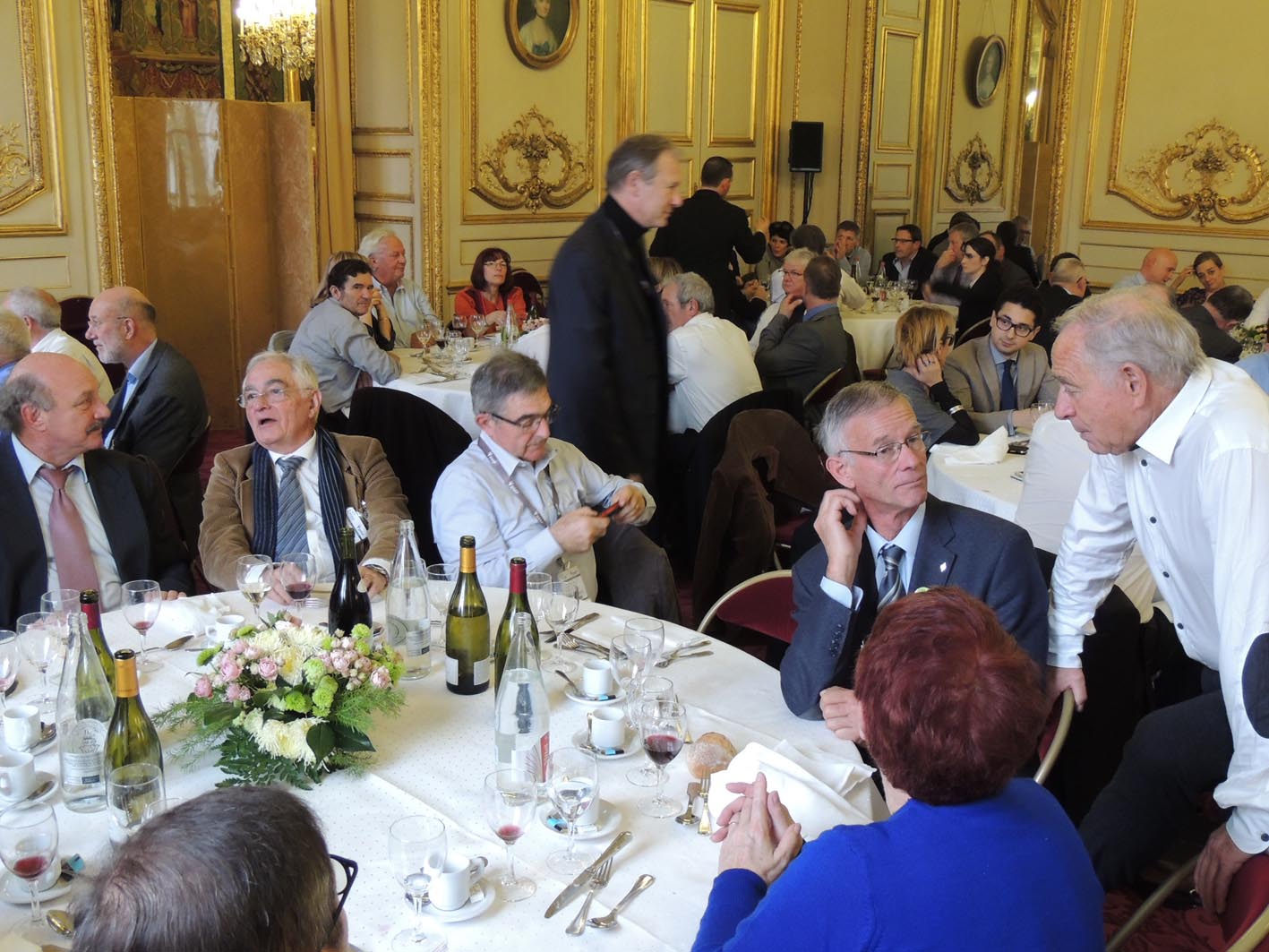 Les sénateurs de la Côte-d'Or reçoivent leurs pairs