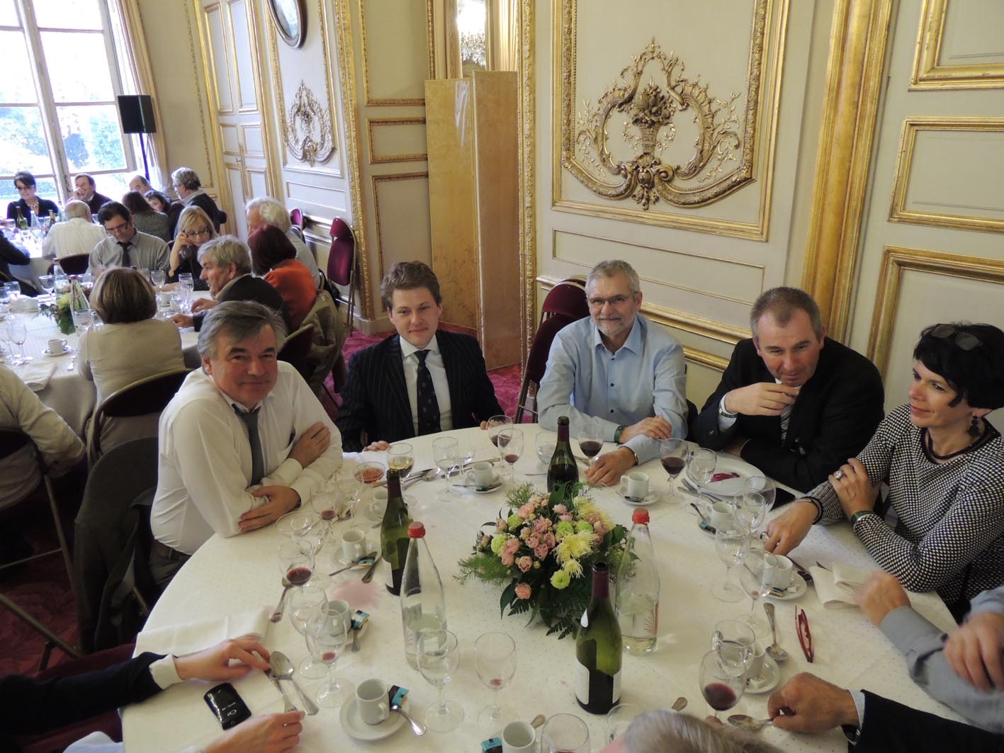 Les sénateurs de la Côte-d'Or reçoivent leurs pairs