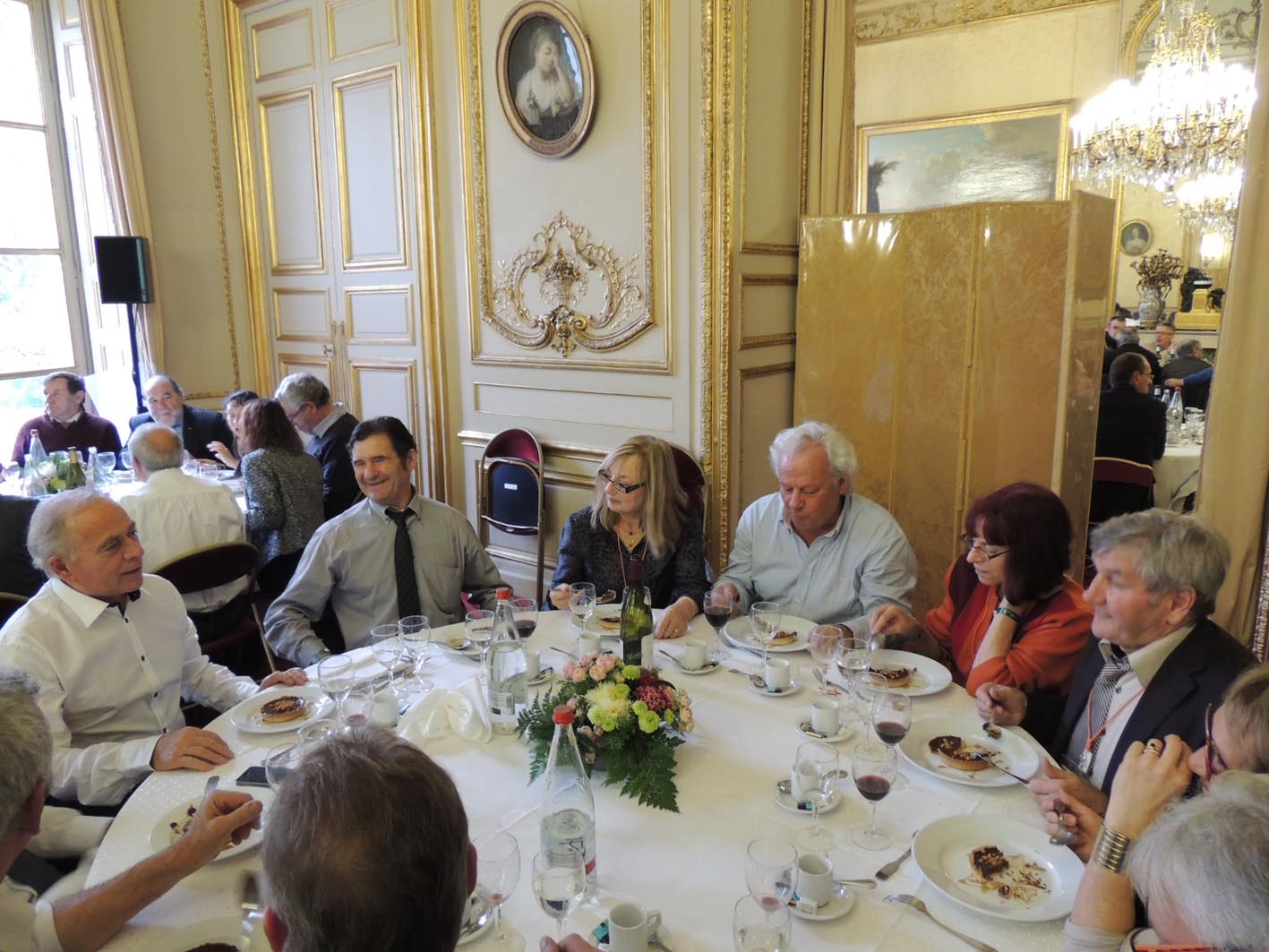 Les sénateurs de la Côte-d'Or reçoivent leurs pairs