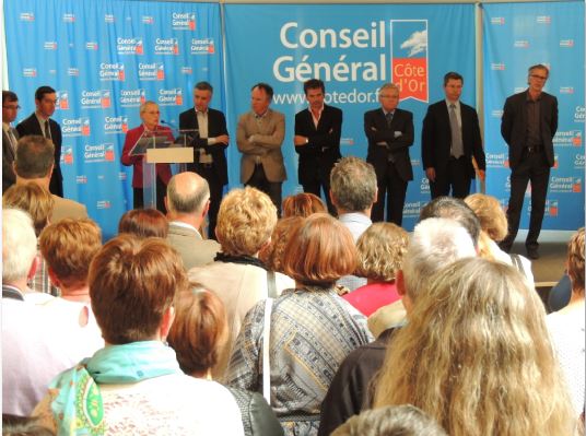 Remise de m&eacute;dailles aux agents du Conseil G&eacute;n&eacute;ral
