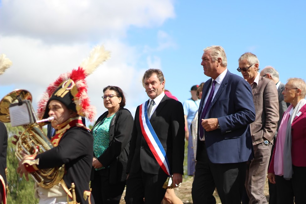 INAUGURATION VERCINGETORIX MARIE QUIQUEMELLE ECHO DES COMMUNES