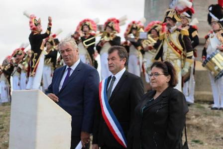 INAUGURATION VERCINGETORIX MARIE QUIQUEMELLE ECHO DES COMMUNES