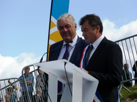 INAUGURATION VERCINGETORIX MARIE QUIQUEMELLE ECHO DES COMMUNES