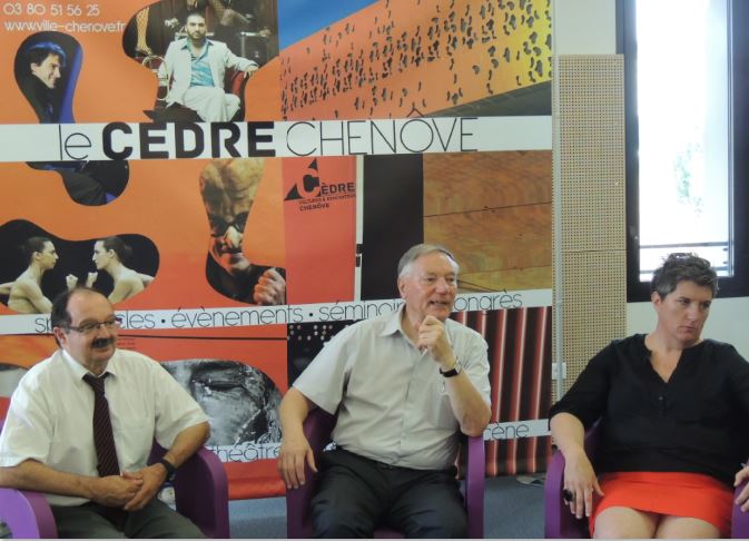 Le c&egrave;dre de Chen&ocirc;ve. Echo des communes