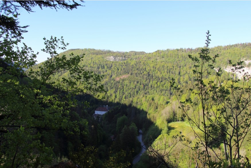Cirque de la Consolation (Photo DREALBFC) Odile Roque Bedeaux pôle communication Direction régionale de l’Environnement, de l’Aménagement et du Logement Tél : 03 39 59 62 11/07 61 20 94 79 Mél : odile.roque@developpement-durable.gouv.fr 5 voie Gisèle Halimi BP 31269 25005 BESANCON cedex 2 www.bourgogne-franche-comte.developpementdurable. gouv.fr/ @Prefet21_BFC @Prefet21.BFC Cirque de la Consolation (Photo DREALBFC) Odile Roque Bedeaux pôle communication Direction régionale de l’Environnement, de l’Aménagement et du Logement Tél : 03 39 59 62 11/07 61 20 94 79 Mél : odile.roque@developpement-durable.gouv.fr 5 voie Gisèle Halimi BP 31269 25005 BESANCON cedex 2 www.bourgogne-franche-comte.developpementdurable. gouv.fr/ @Prefet21_BFC @Prefet21.BFC